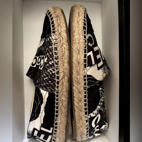 CHANEL Printed Canvas Grosgrain Espadrilles - Picture 10 of 11